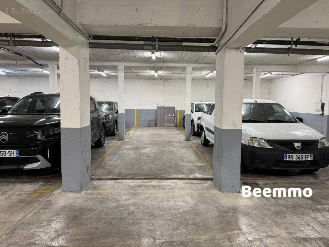 Parking à NICE