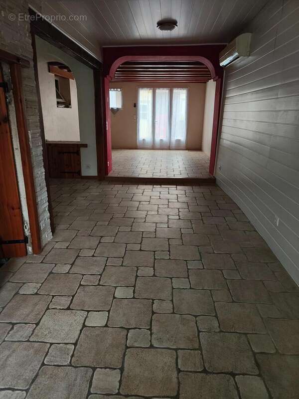 Maison 122 m² à Manchecourt  - photo 2