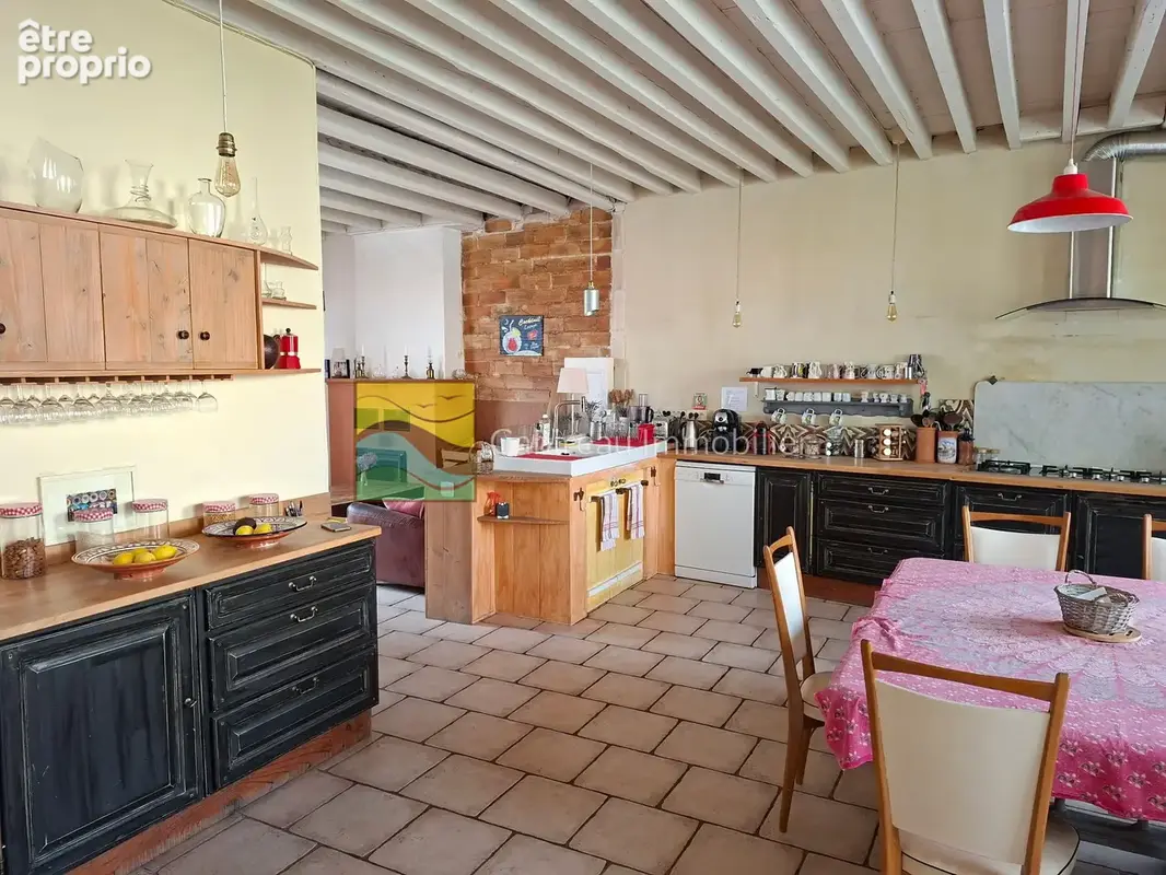 Carcans - Maison familiale 245 m2 - parcelle de 1364 m2 - photo 4