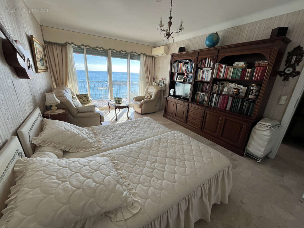 Appartement à ROQUEBRUNE-CAP-MARTIN