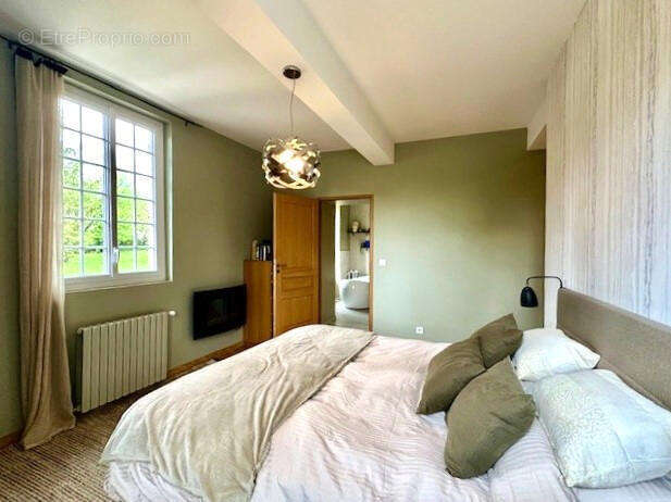 CH 1 parentale - Maison à MIRANDE