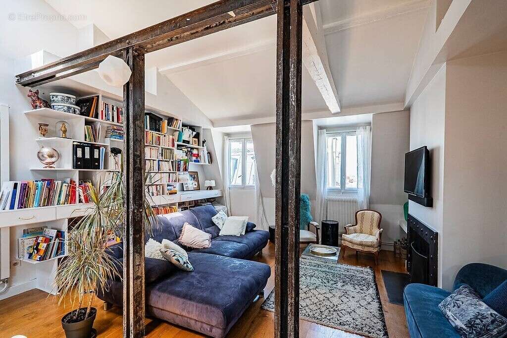 Appartement à PARIS-17E