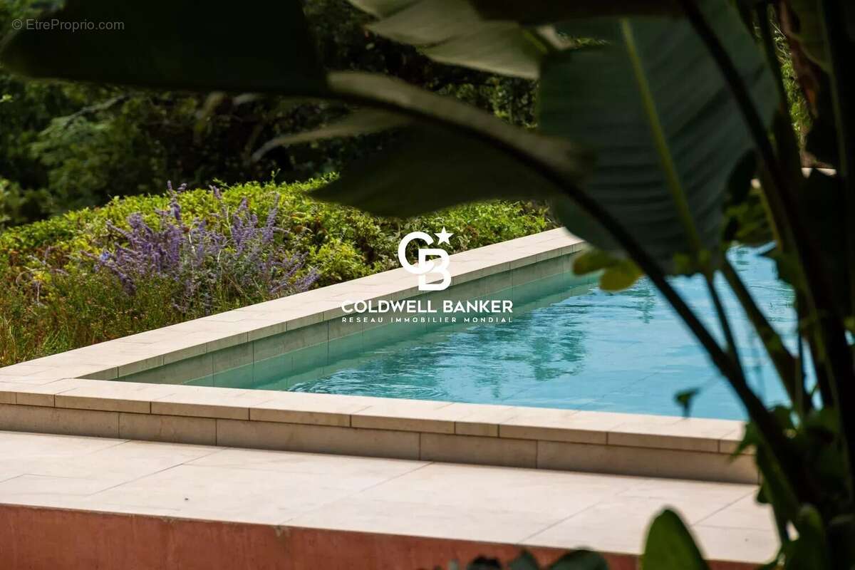 Confort, vue & authenticité et seulement 25 minutes de ST TROPEZ - photo 68