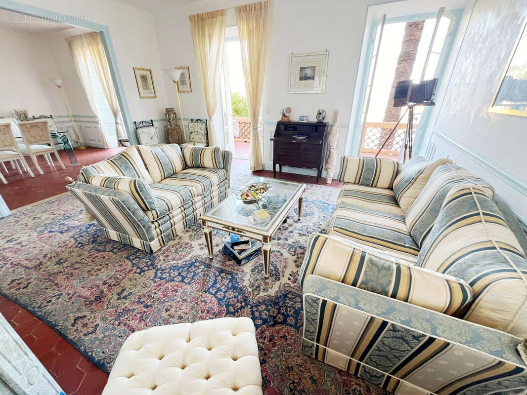 Appartement à VILLEFRANCHE-SUR-MER