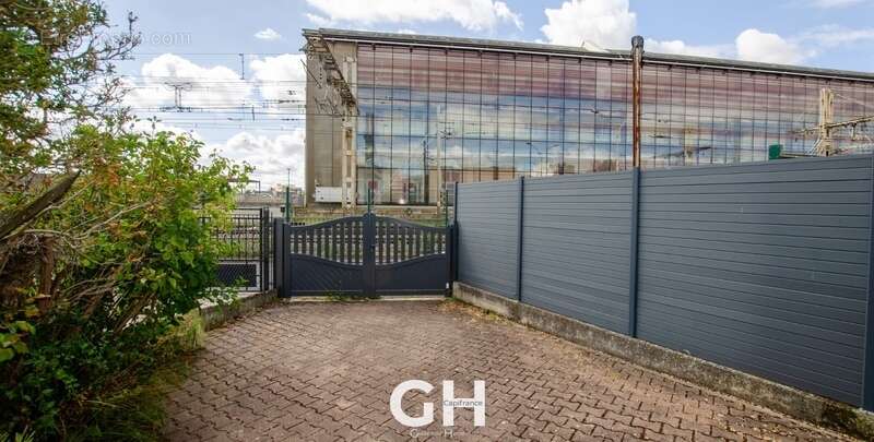 Maison de ville 4 pièces à vendre à CHATEAUROUX (36) - photo 24