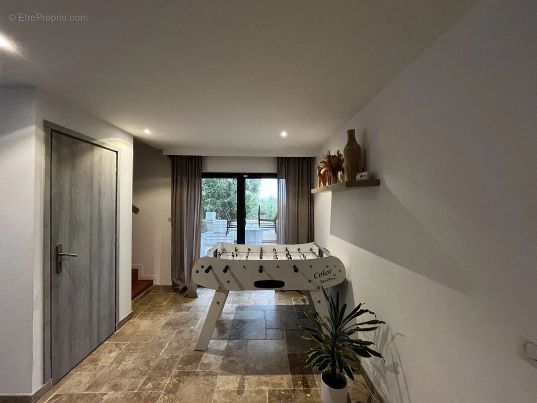 Maison à BOUVESSE-QUIRIEU