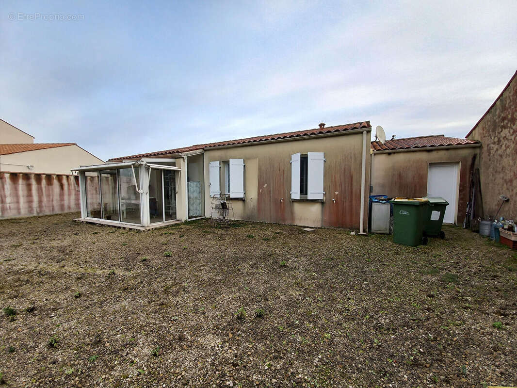 Maison au calme avec jardin et garage - cadre agréable et lumineux - photo 2