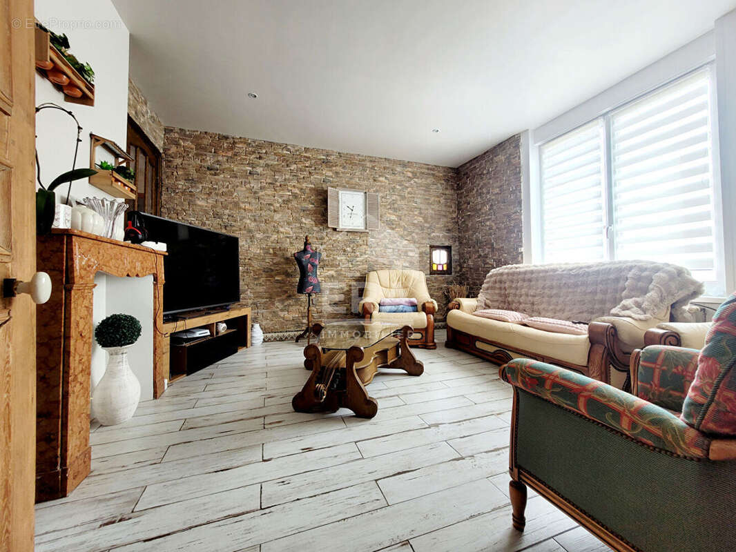 Maison à SAINTE-MARIE-KERQUE