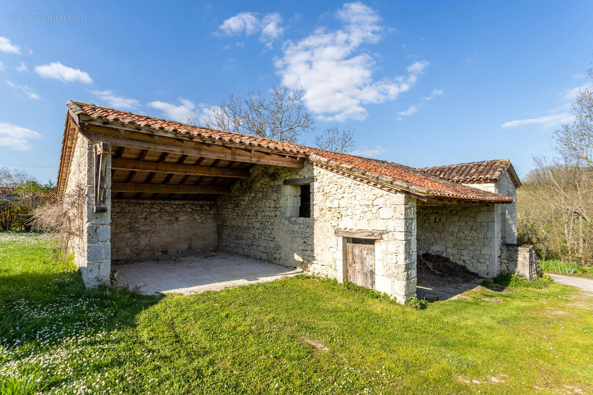 Maison à SAINT-MAURIN