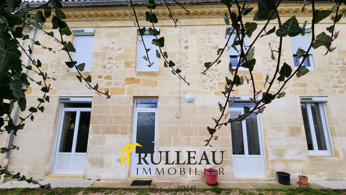 Maison à COMPS