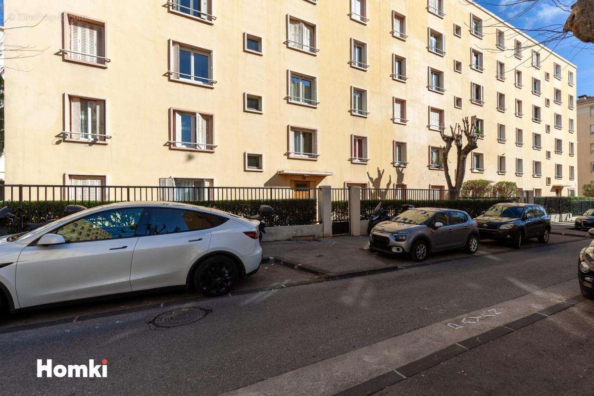 Appartement à MARSEILLE-8E