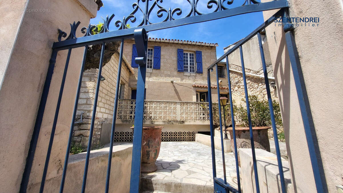 Maison à FRONTIGNAN