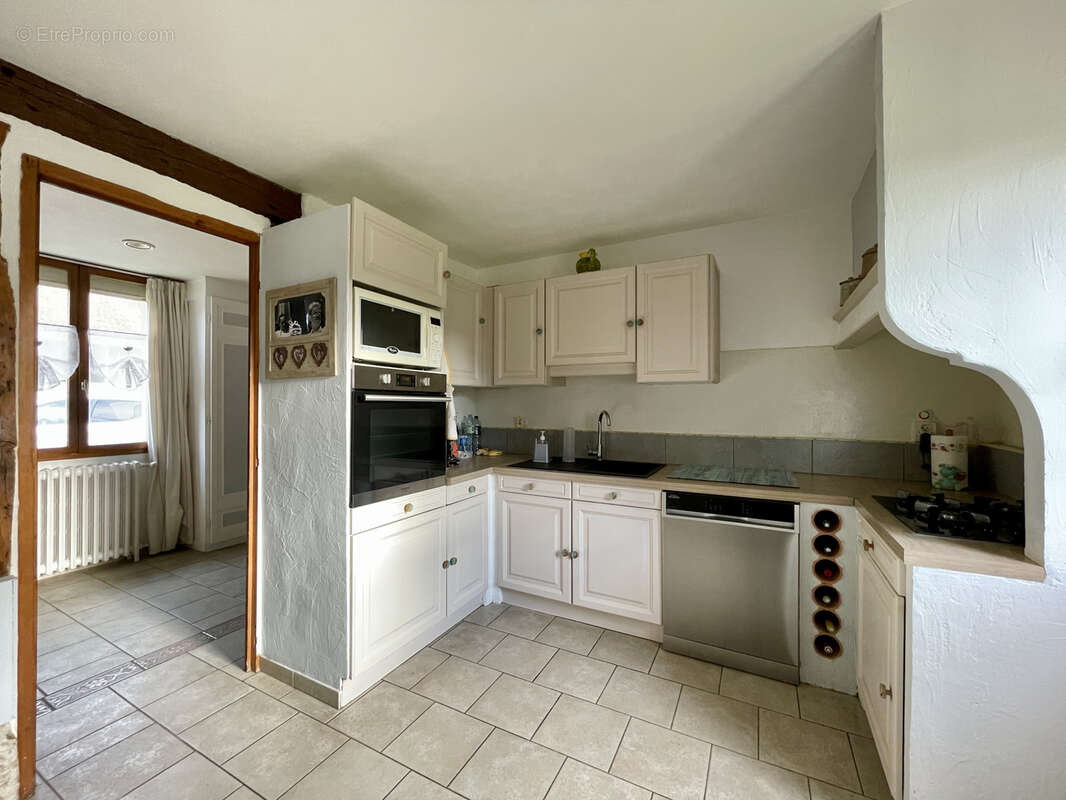 Maison à ARNIERES-SUR-ITON