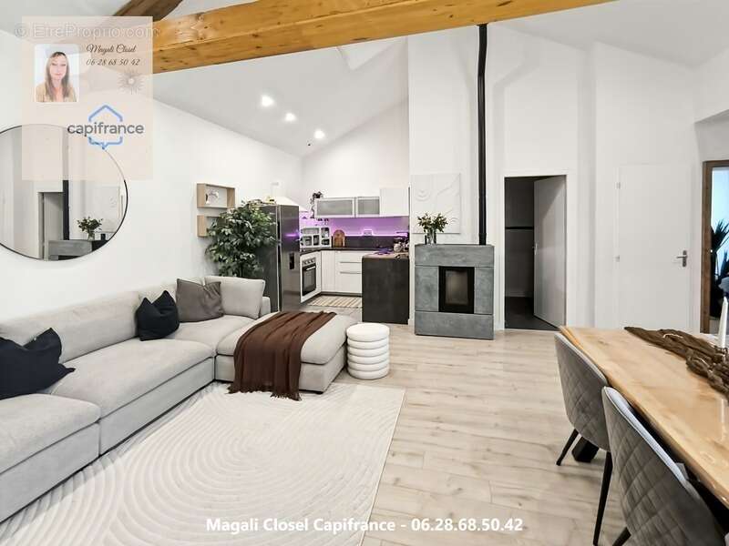Maison à MONTMOROT