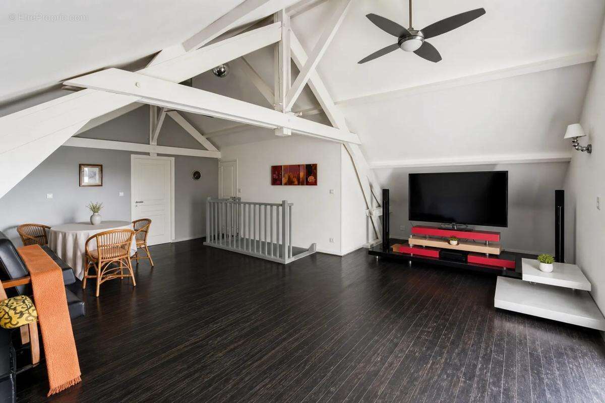 Maison de 8 pièces de 189 m² à Saint-Saturnin - photo 10