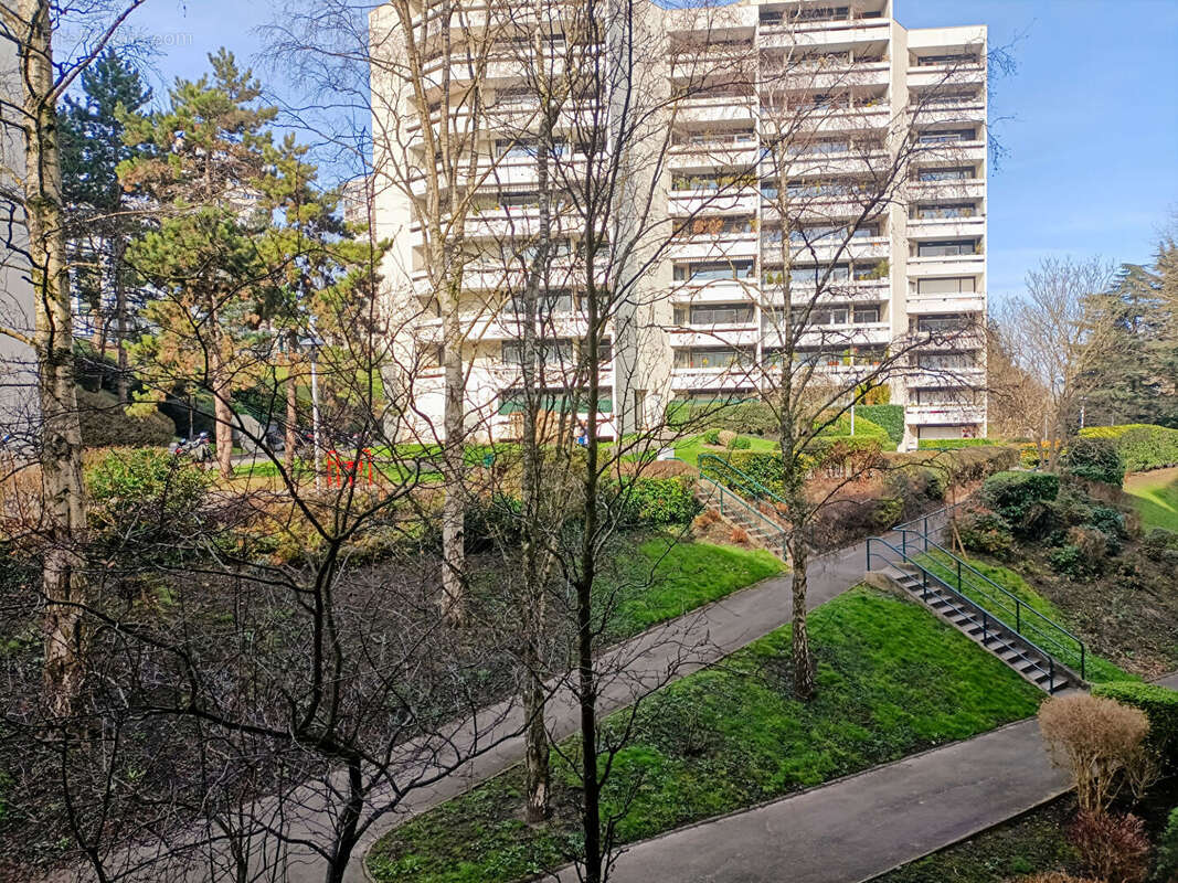 Appartement à ROSNY-SOUS-BOIS