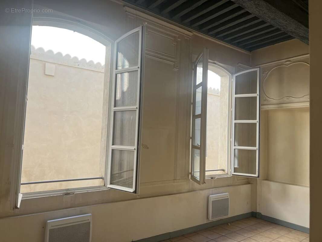 Appartement à BEAUCAIRE