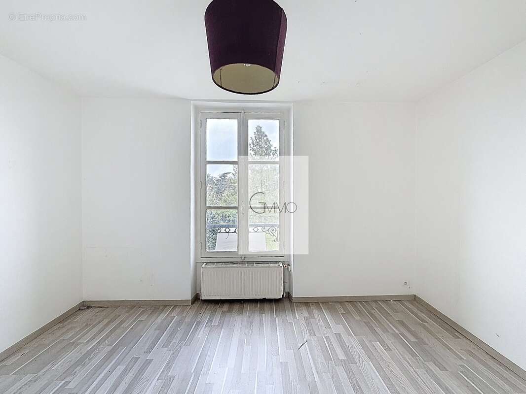 Appartement à THIAIS