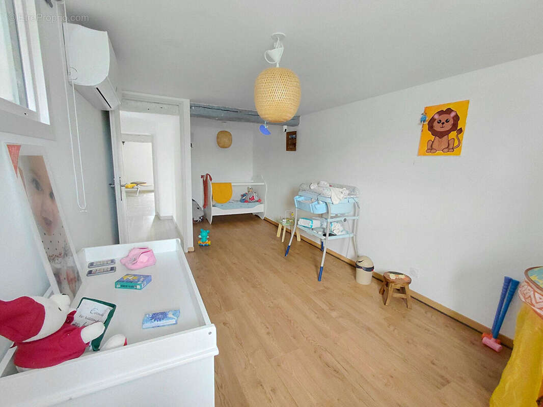 Maison à SAINT-MICHEL-DE-LANES