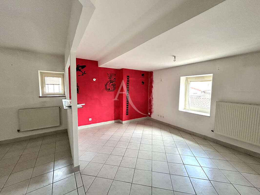 Appartement à PONT-DE-VAUX