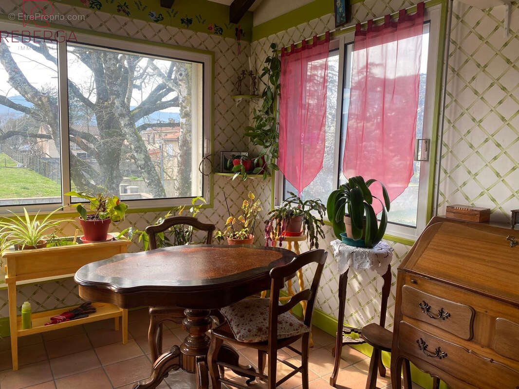 Maison à AUSSILLON