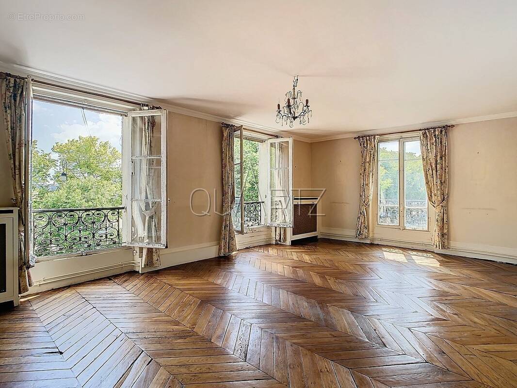 Appartement à VERSAILLES