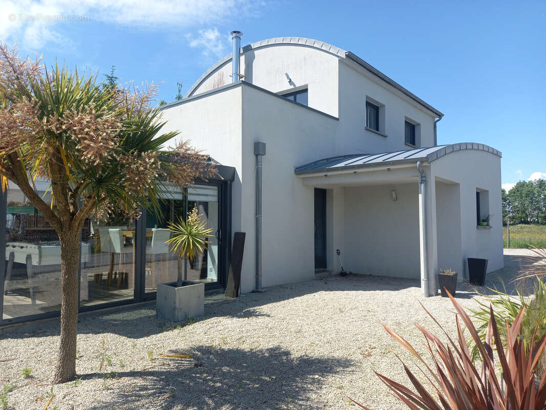 Maison à GOUVILLE-SUR-MER