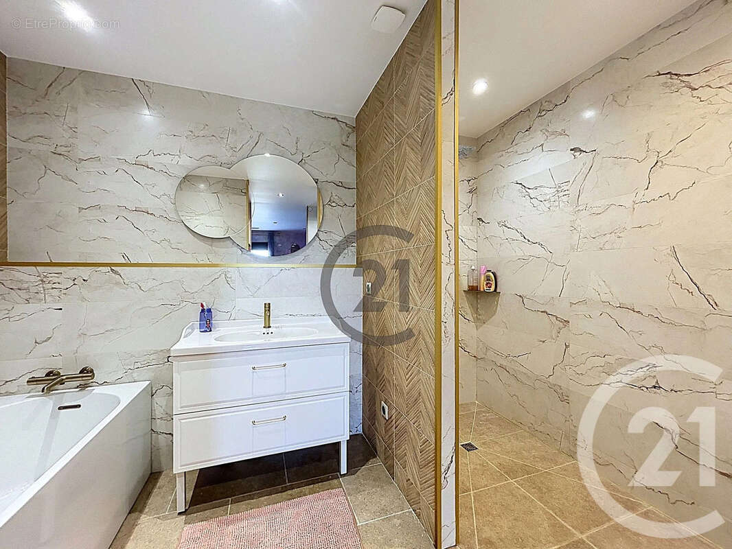 Maison 375 m² à Bazancourt  - photo 15