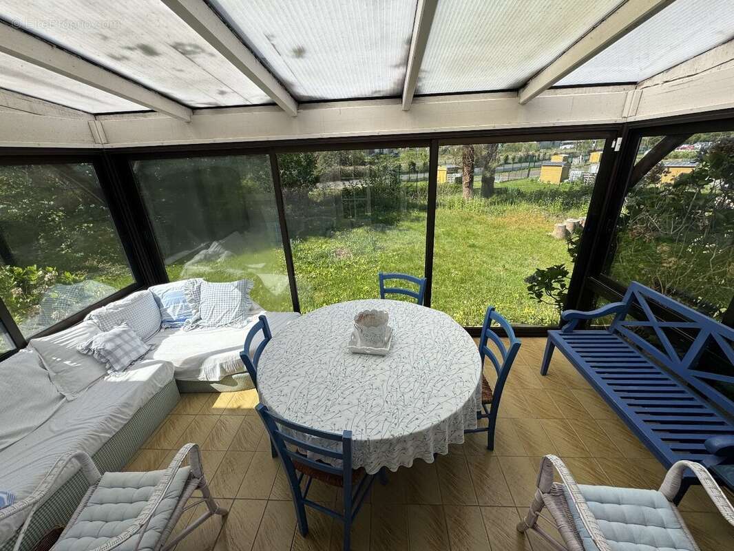 Pavillon individuel sur terrain de 2442 m² - photo 20