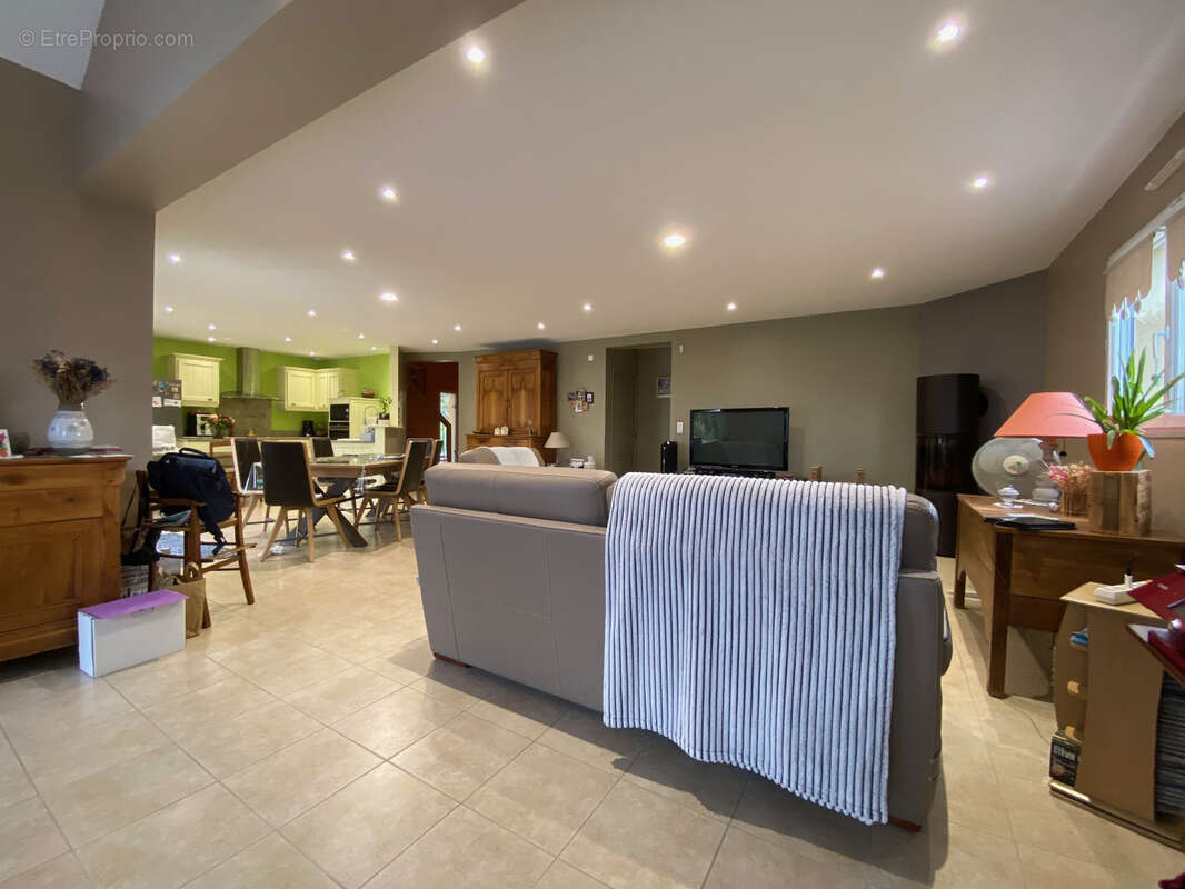 Maison à LA SUZE-SUR-SARTHE