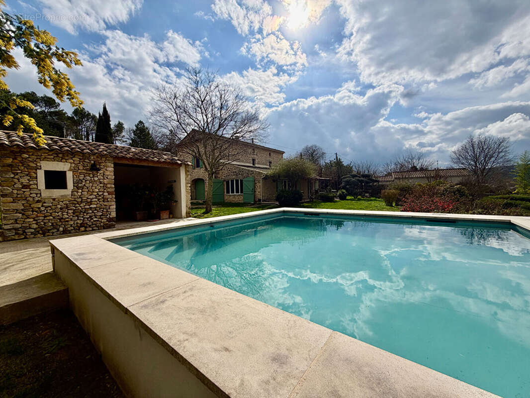 Maison à GOUDARGUES