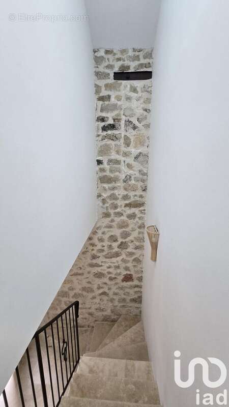 Photo 4 - Maison à LE PUY-SAINTE-REPARADE