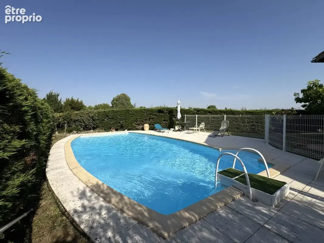 Maison à LA SALVETAT-SAINT-GILLES