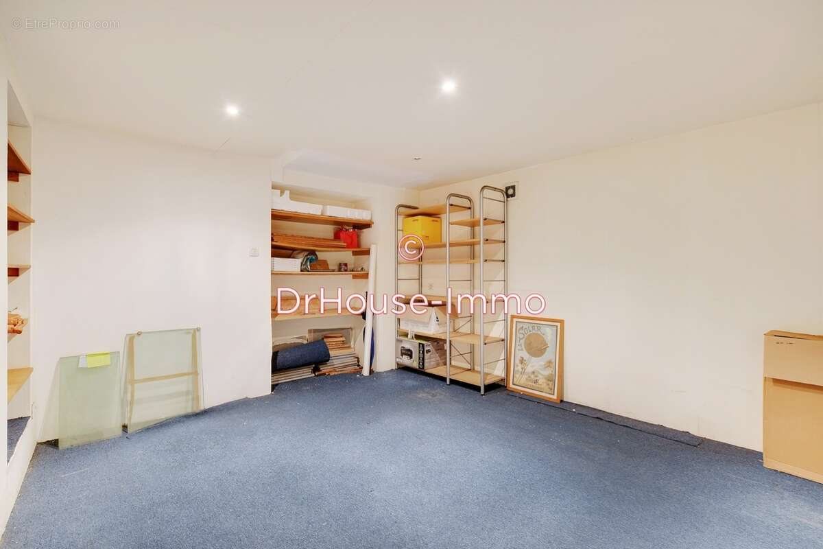 Commerce à PARIS-18E