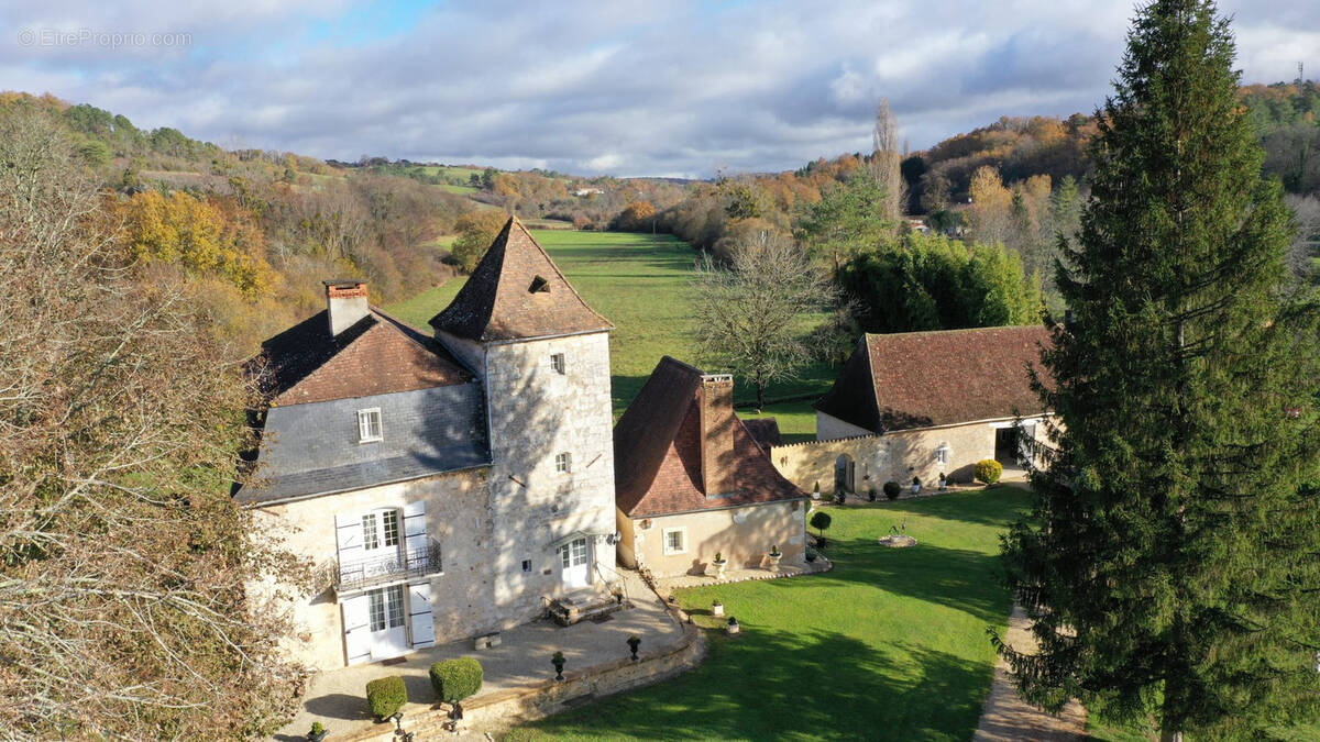 Maison à SAINT-CREPIN-D'AUBEROCHE