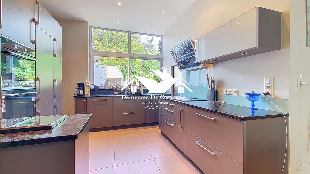 Maison à SAINT-LEONARD