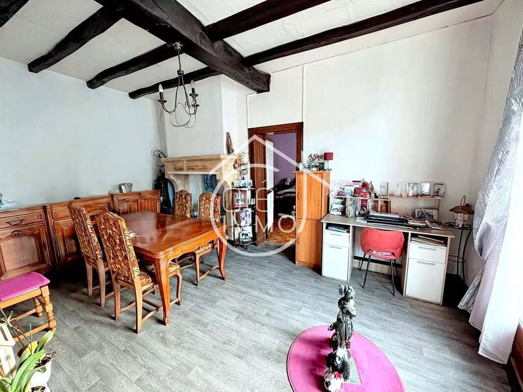 SAINT-PIERRE-D'EYRAUD : Maison de village 4 pièces de 118m² avec jardin - photo 3