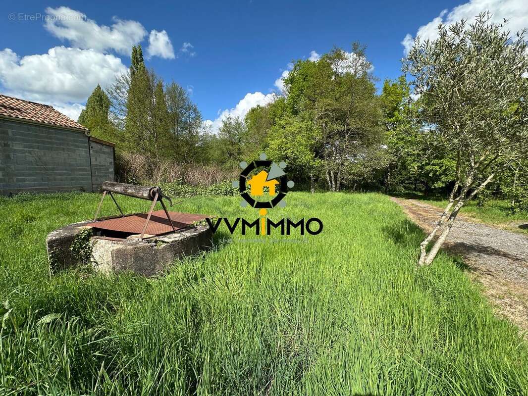 Maison à LE CELLIER