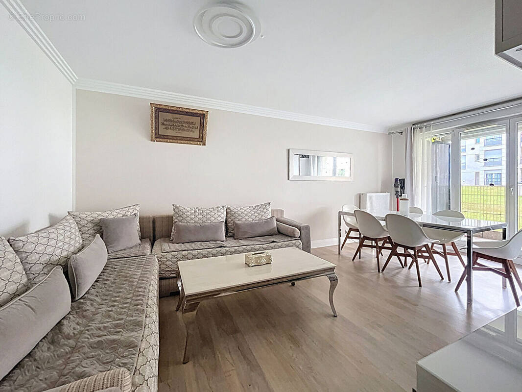 Appartement à SURESNES