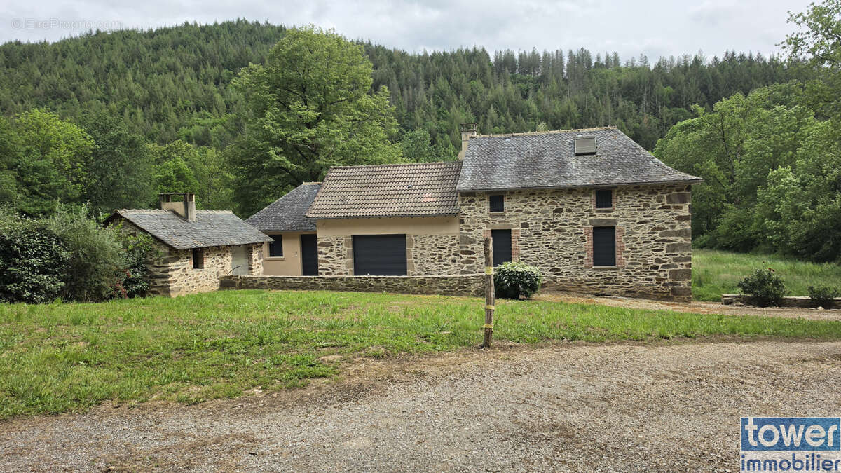 Maison à SAINT-ANDRE-DE-NAJAC