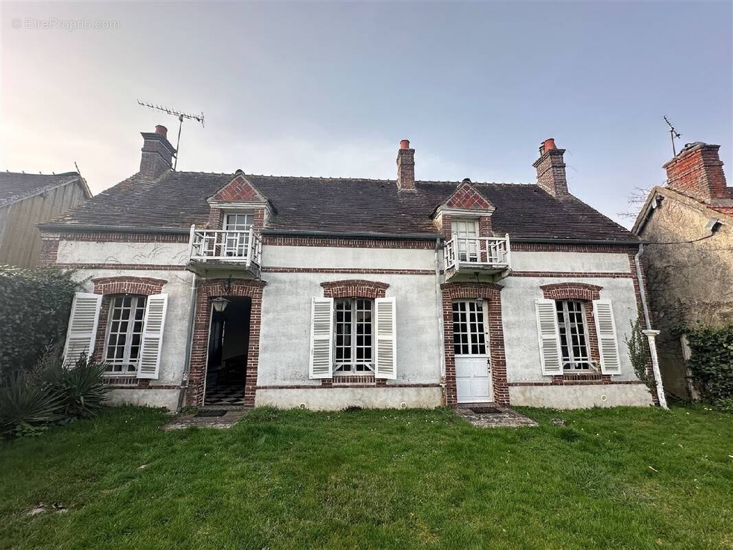 Maison à SAINT-ANGE-ET-TORCAY