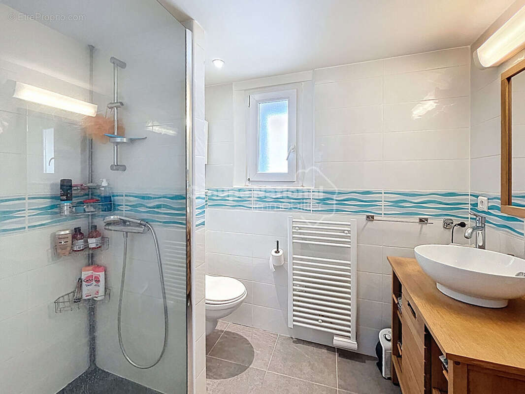 Appartement à ROCHEGUDE