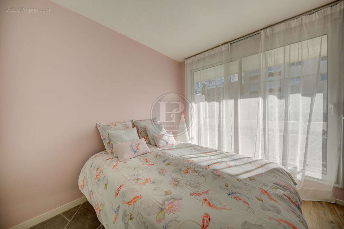 Appartement à MAREIL-MARLY