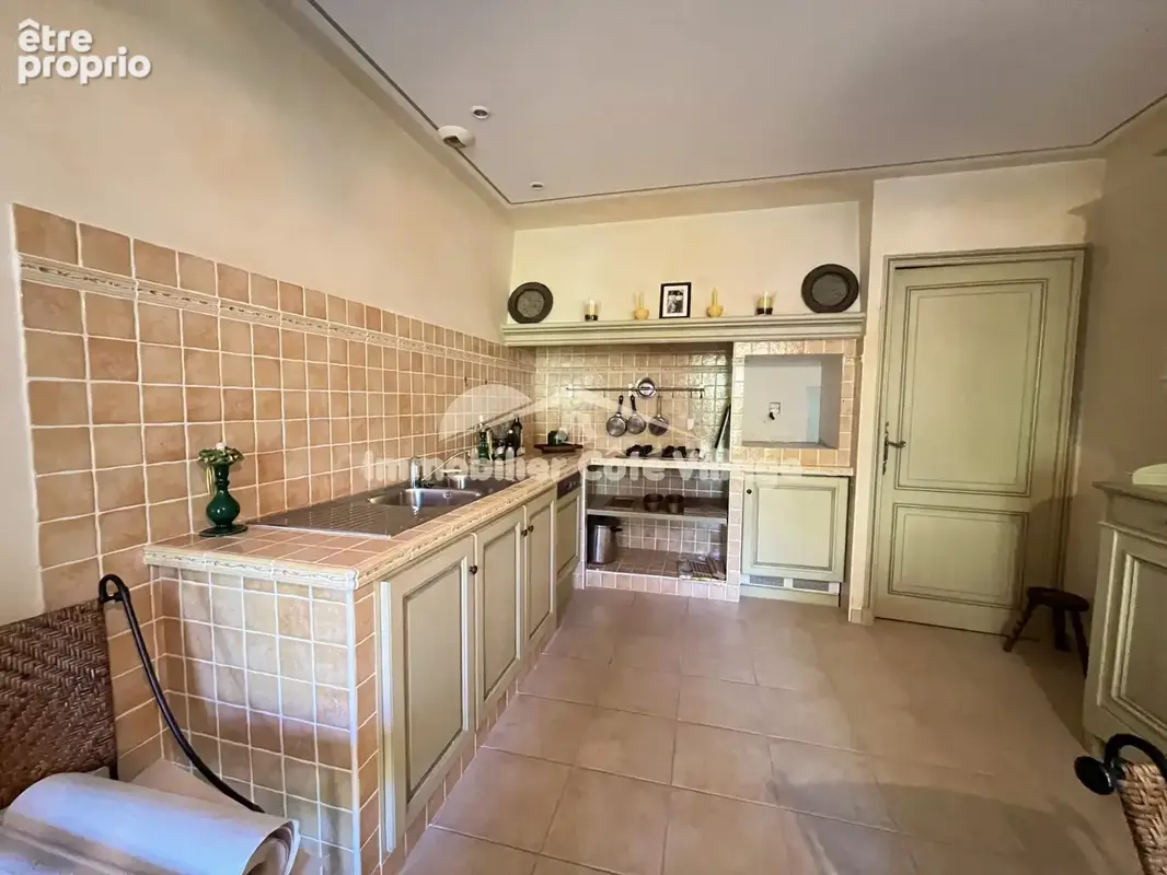 Grande maison familiale avec jardin et logements indépendants— Drap - photo 23