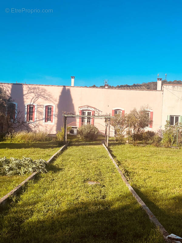 Maison à PIEUSSE