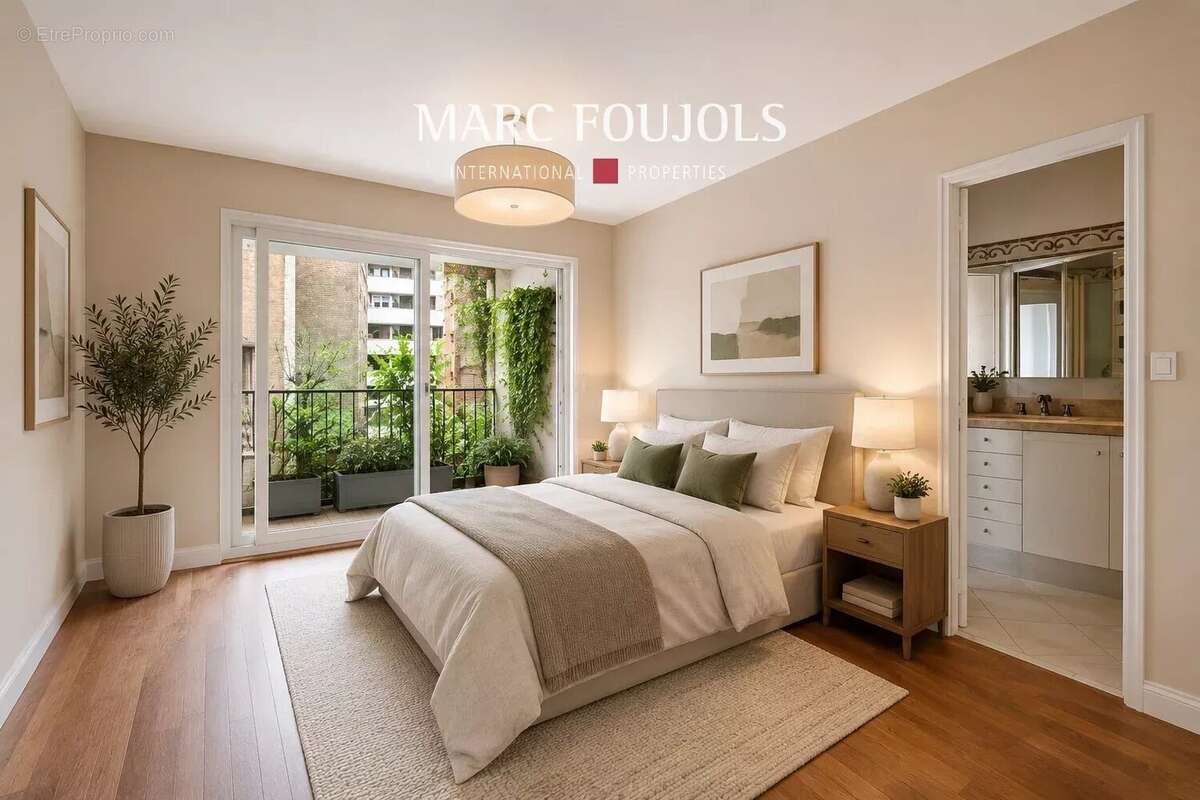Appartement à PARIS-16E