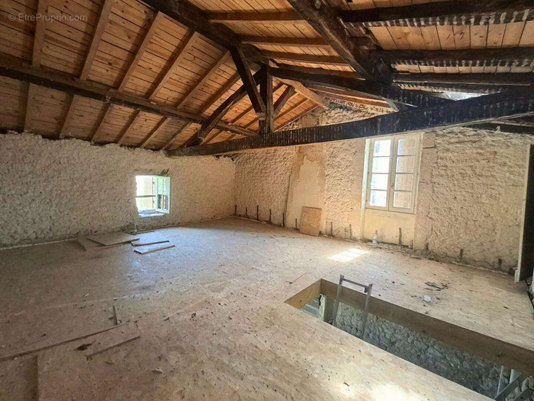 Maison à PUGNAC