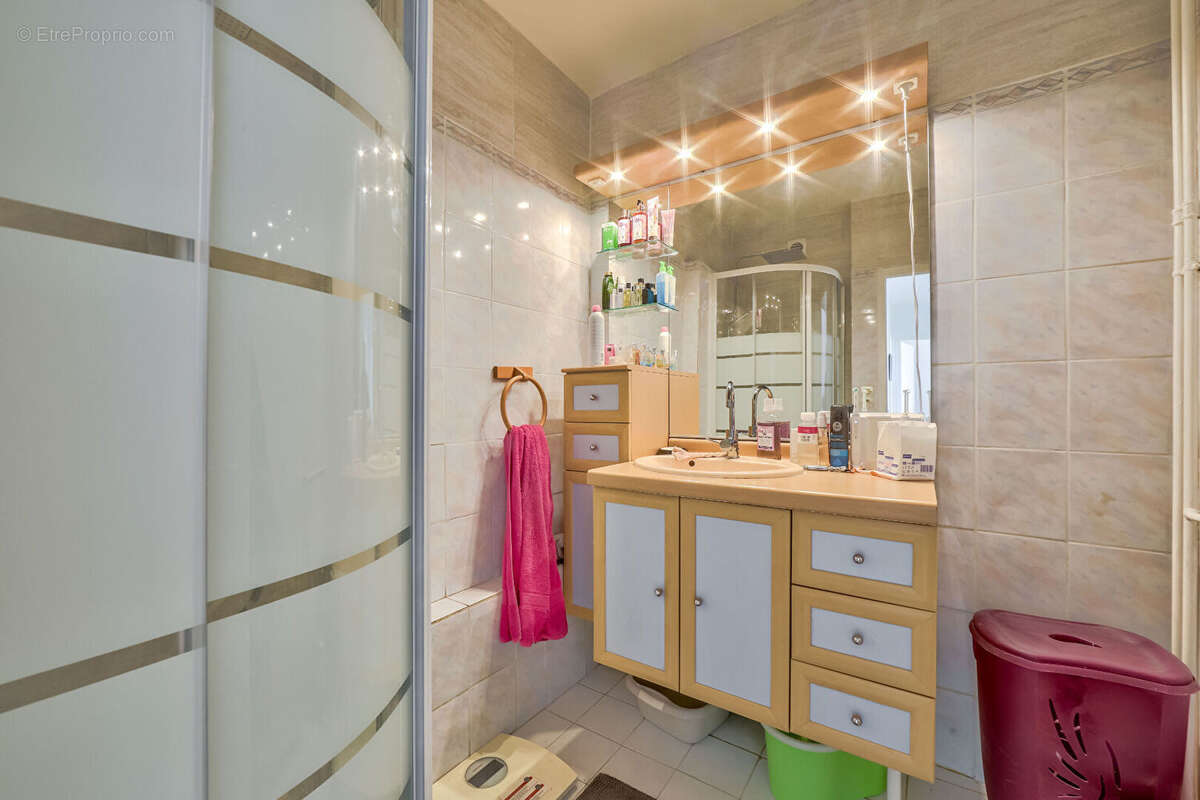 Appartement à COLOMBES