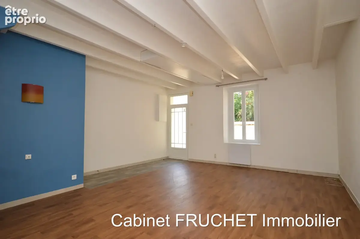 CHANTONNAY - Maison de caractère avec 2 chambres - photo 6