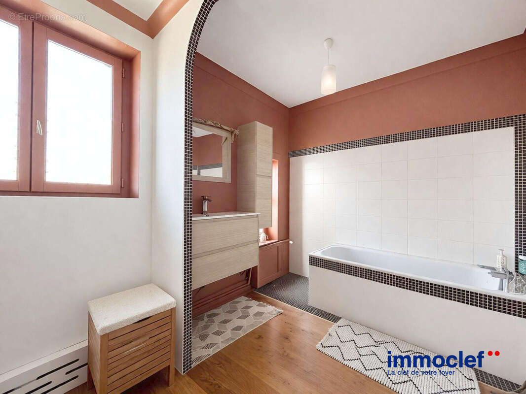 Maison à LA MADELEINE